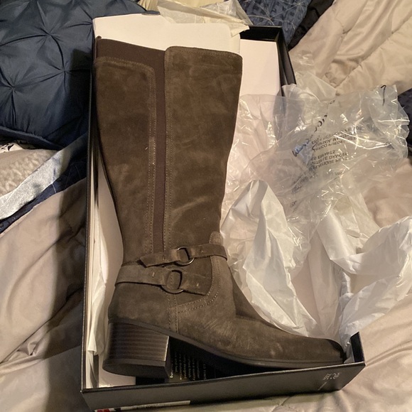 Naturalizer Suede Riding Boot Wide Calf - Picture 2 of 6